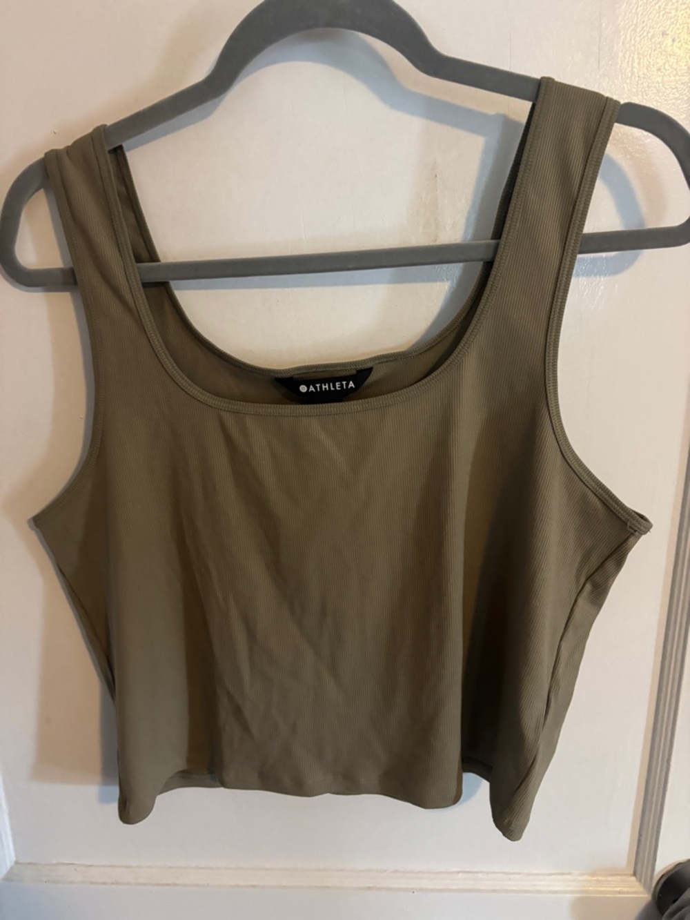 Athleta Crop Tank in Olive Green